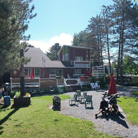 Auberge De Ferme-Neuve Lac-Saint-Paul Exteriör bild