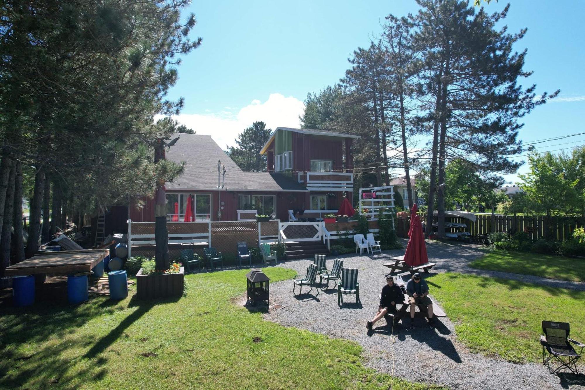 Auberge De Ferme-Neuve Lac-Saint-Paul Exteriör bild