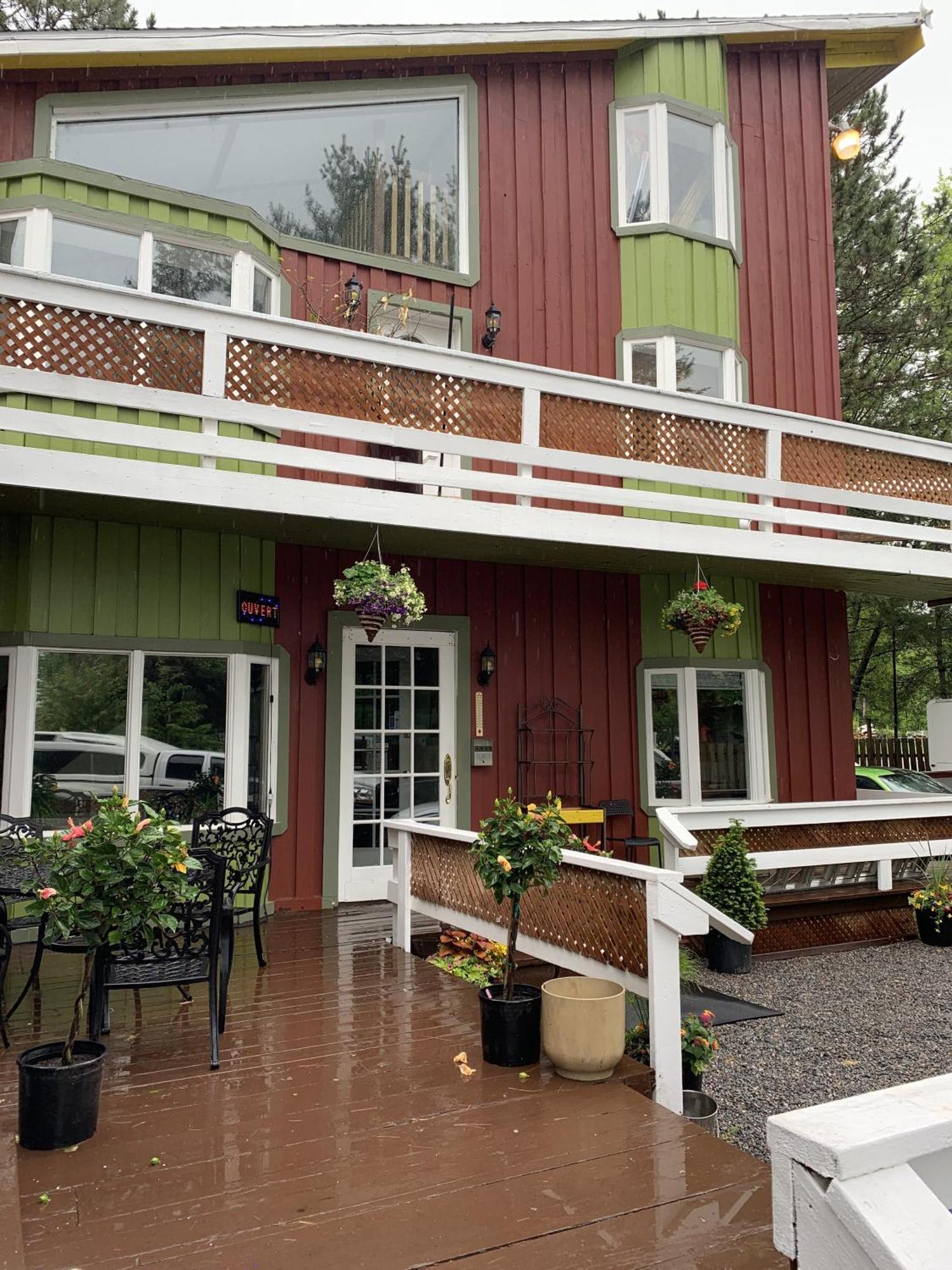 Auberge De Ferme-Neuve Lac-Saint-Paul Exteriör bild