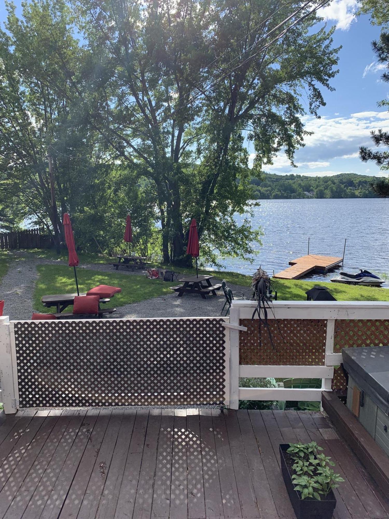 Auberge De Ferme-Neuve Lac-Saint-Paul Exteriör bild